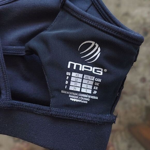 MPG black criss-cross racerback v-neck low impact sports bra - Picture 3 of 7